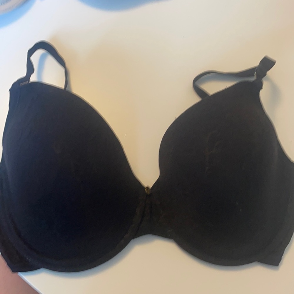 Natori black lightly lined bra